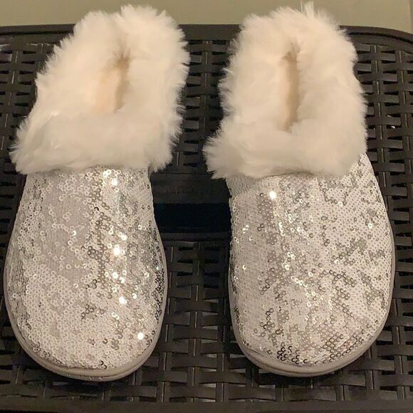🎉1 hr sale🎉White sequins slippers - Picture 1 of 6